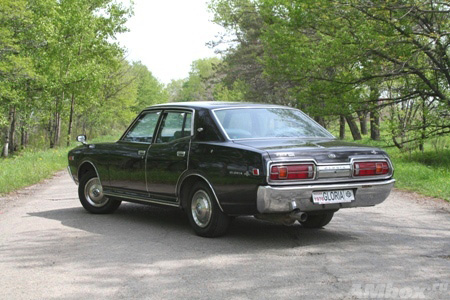 Nissan Gloria PA330 2000SGL